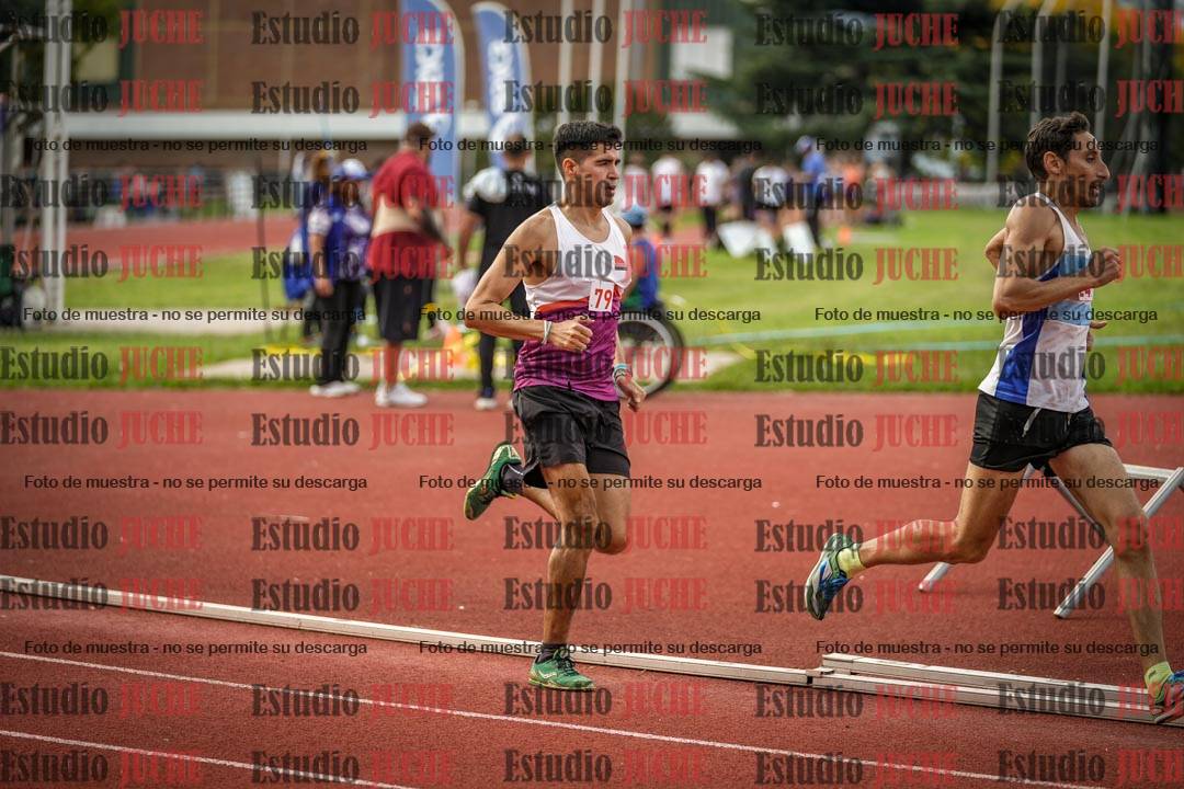 Fotos de los 800 m llanos de varones