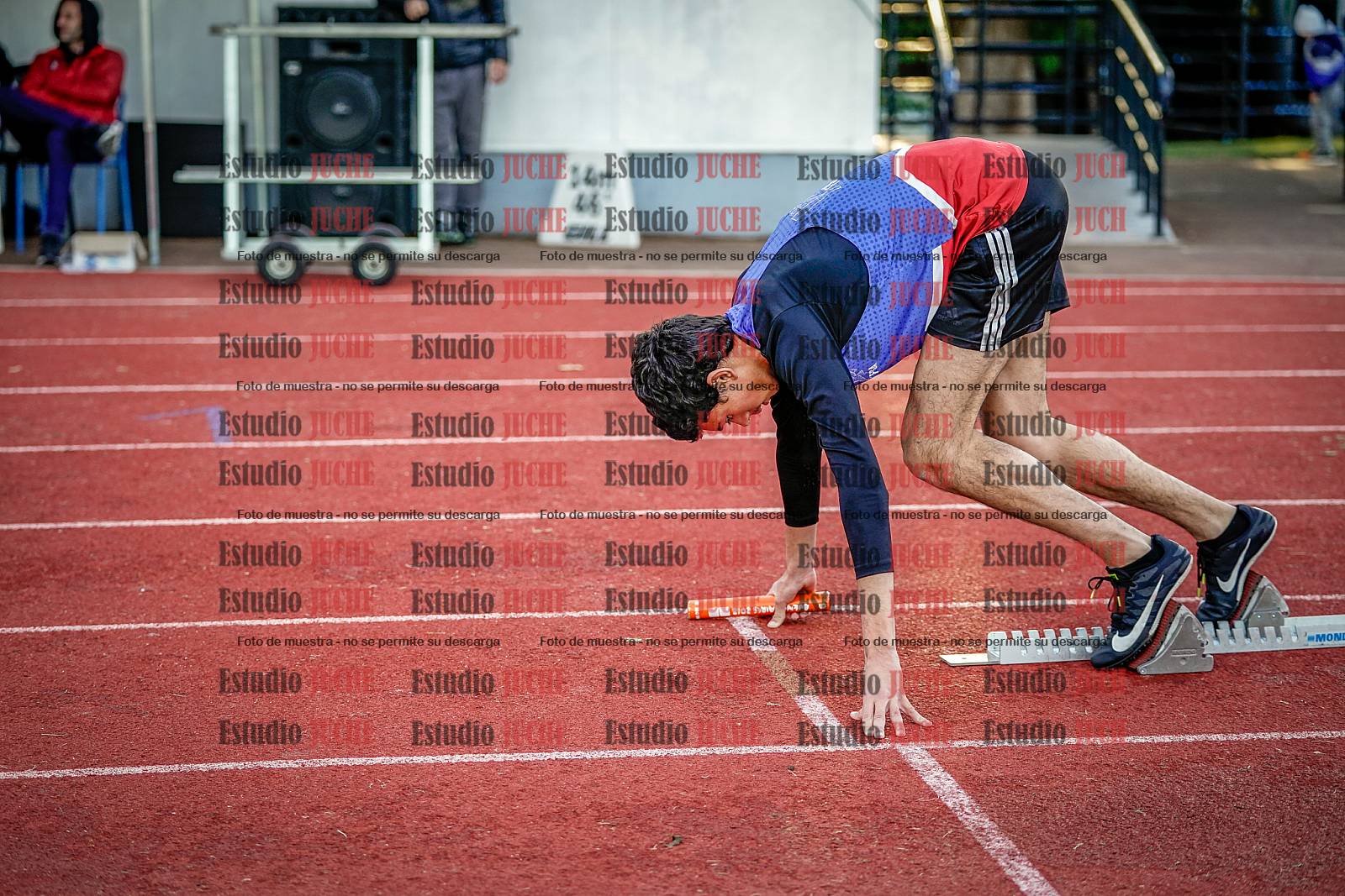 Fotos de las postas 4x400 m de varones