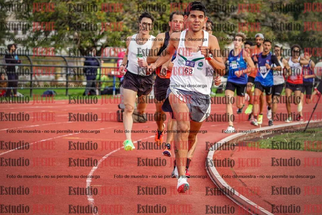 Fotos de los 3000 m llanos de varones
