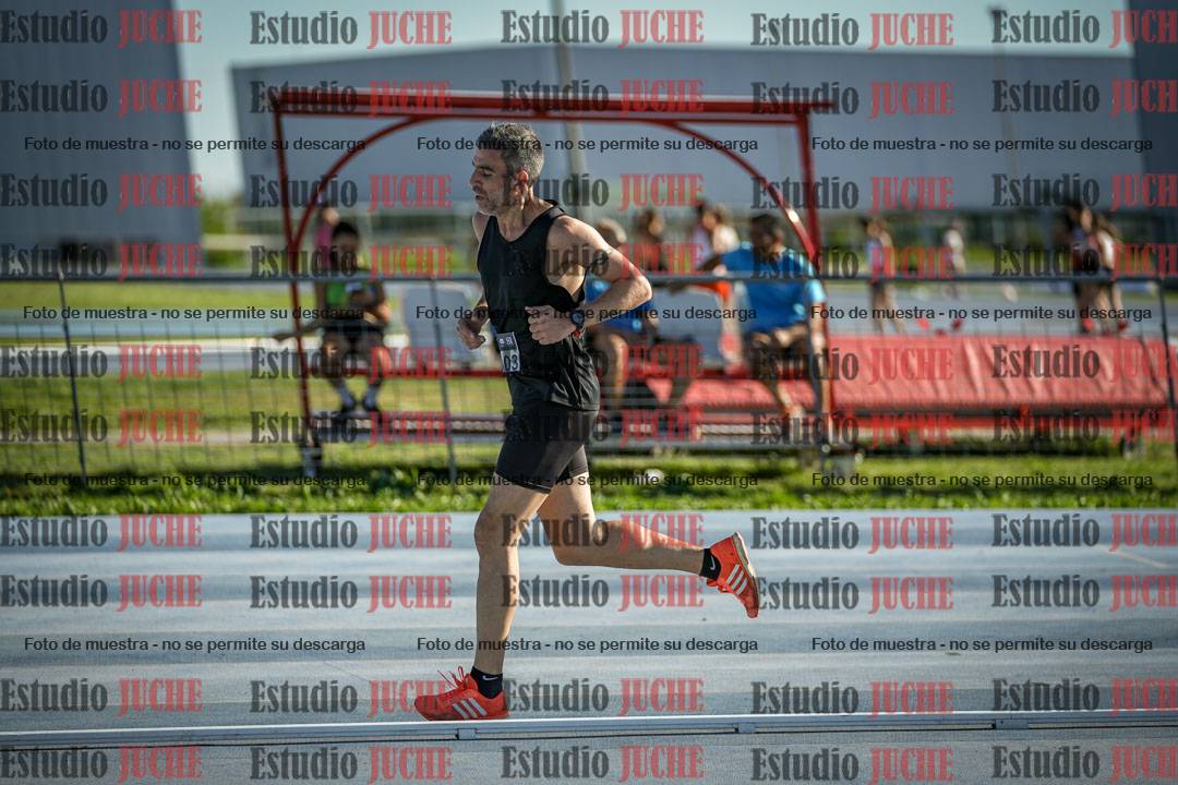 Fotos de los 3000 m llanos de varones