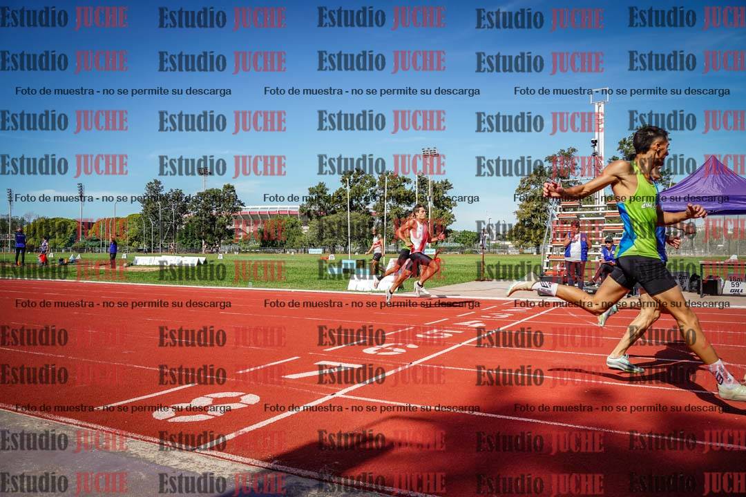Fotos de los 400 m llanos de varones