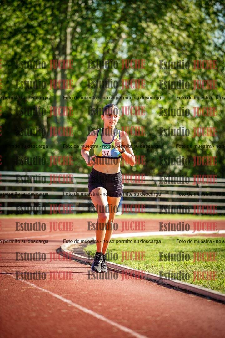 Fotos de los 5000 m llanos de mujeres y varones