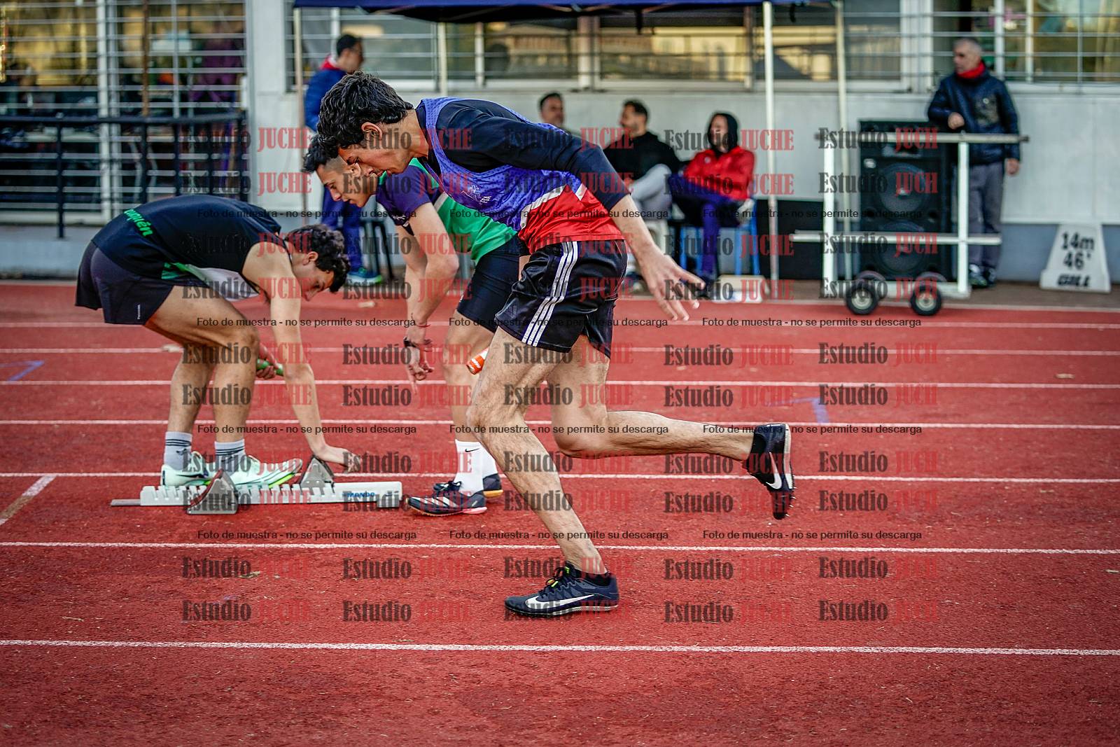 Fotos de las postas 4x400 m de varones