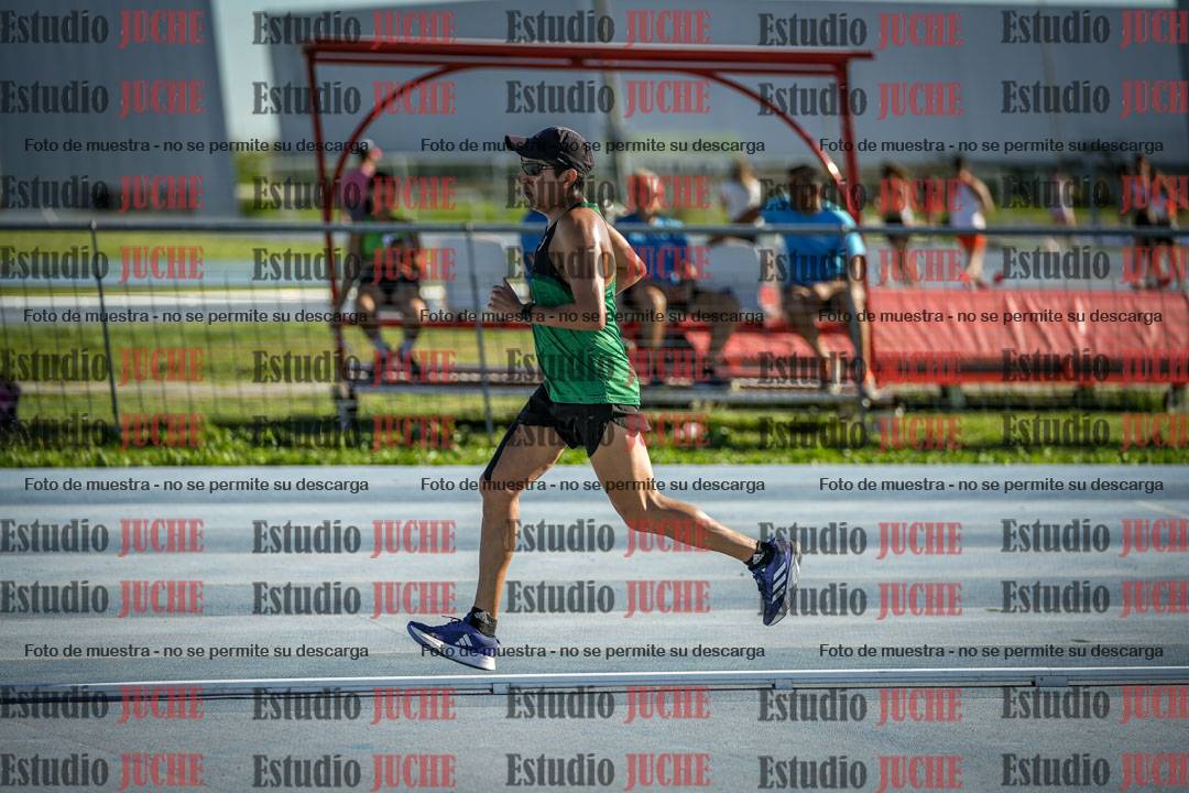 Fotos de los 3000 m llanos de varones