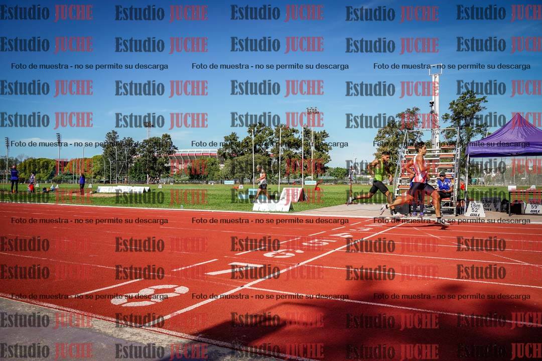 Fotos de los 400 m llanos de varones