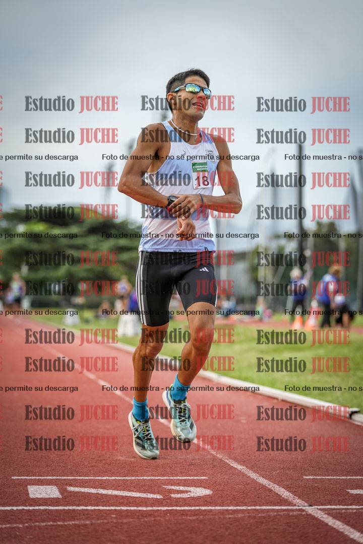 Fotos de los 3000 m llanos de varones