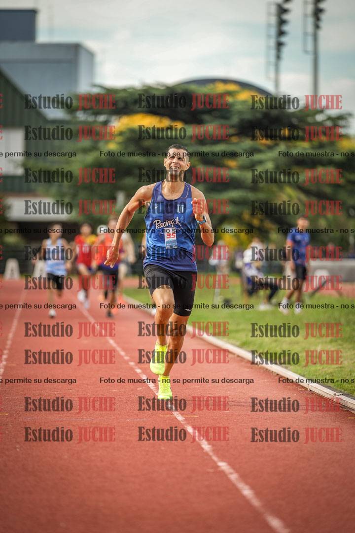 Fotos de los 800 m llanos de varones