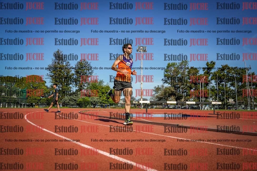 Fotos de los 5000 m llanos de mujeres y varones