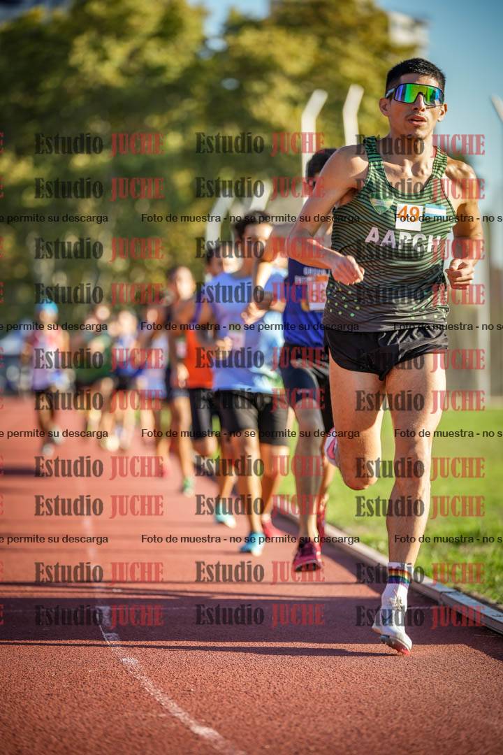 Fotos de los 3000 m llanos de varones
