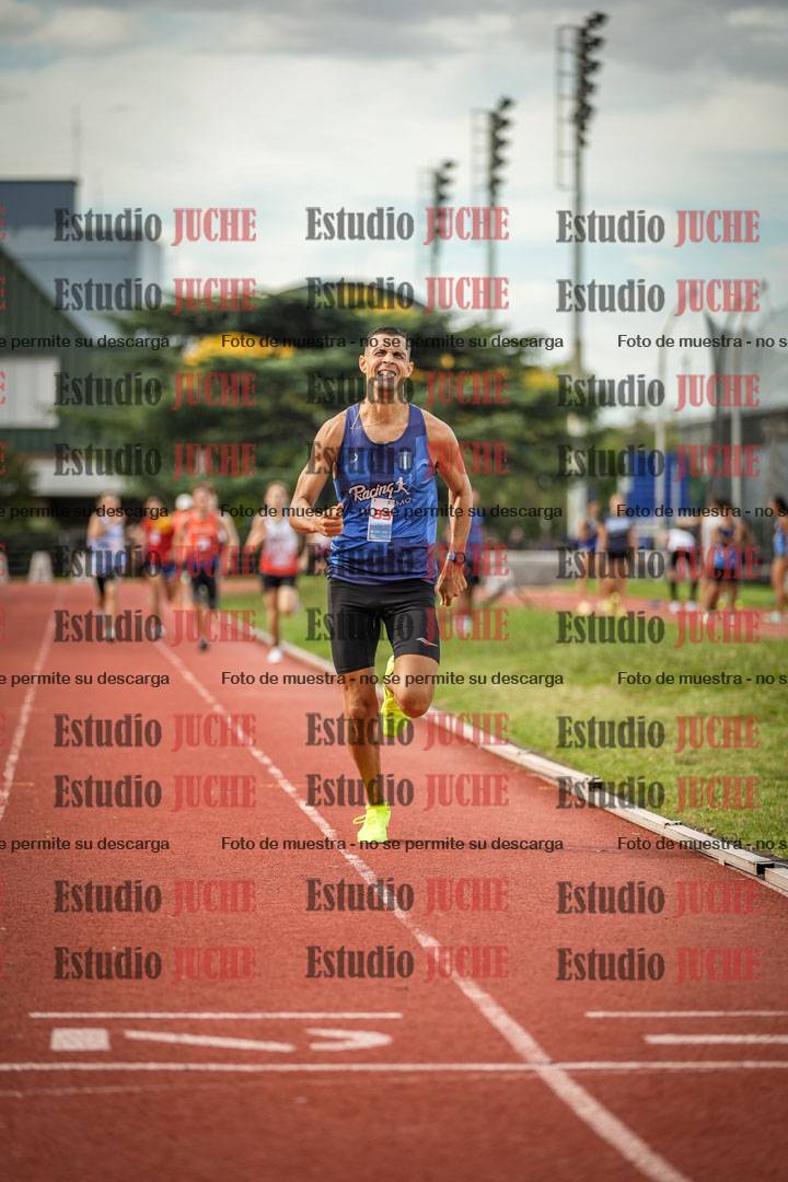Fotos de los 800 m llanos de varones
