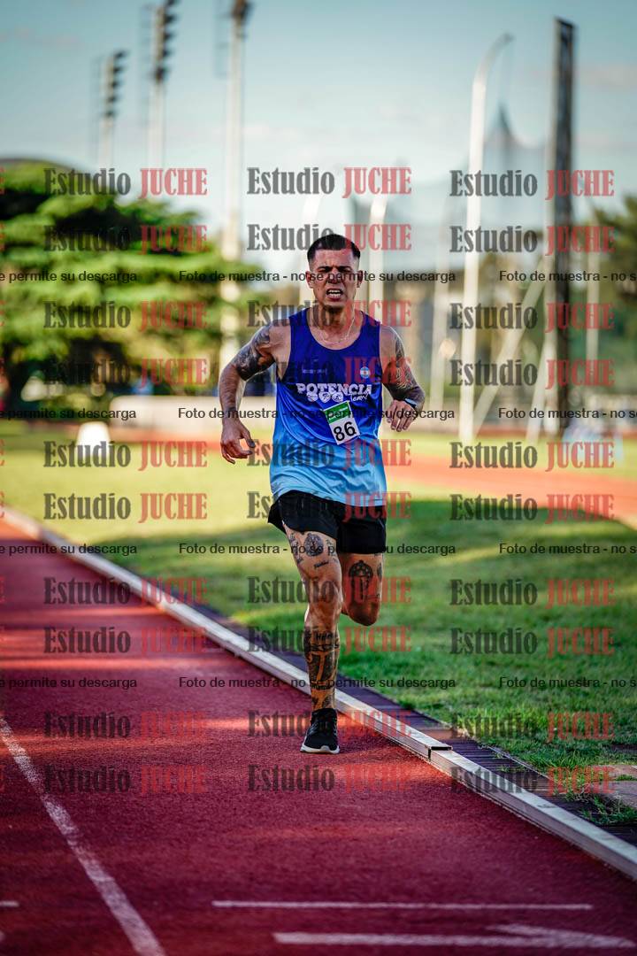 Fotos de los 3000 m llanos de varones