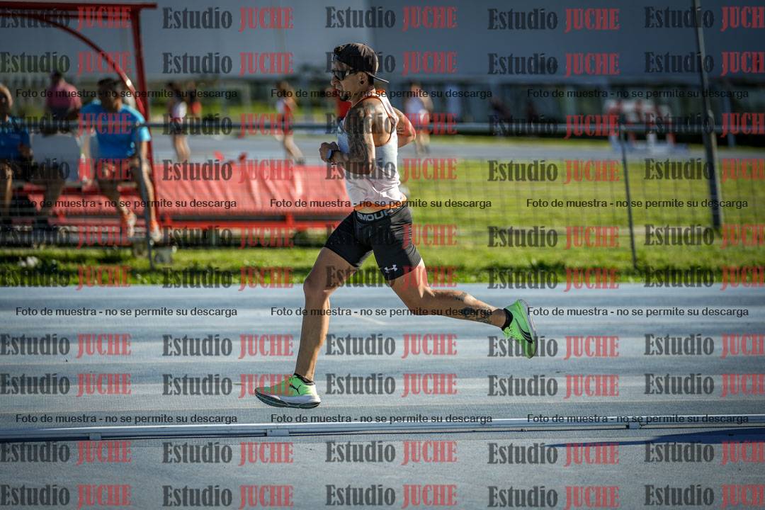 Fotos de los 3000 m llanos de varones