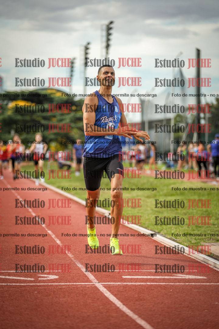 Fotos de los 800 m llanos de varones
