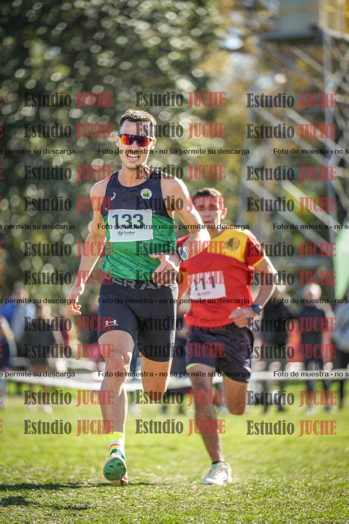 Fotos de la llegada del cross de 8000 m