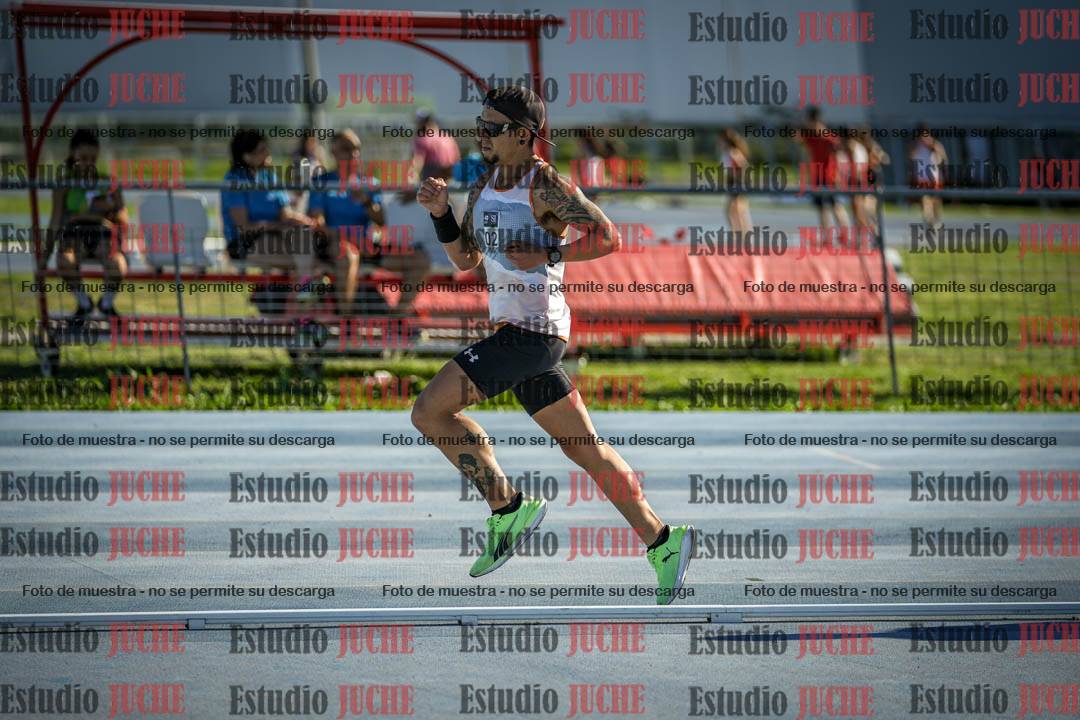 Fotos de los 3000 m llanos de varones