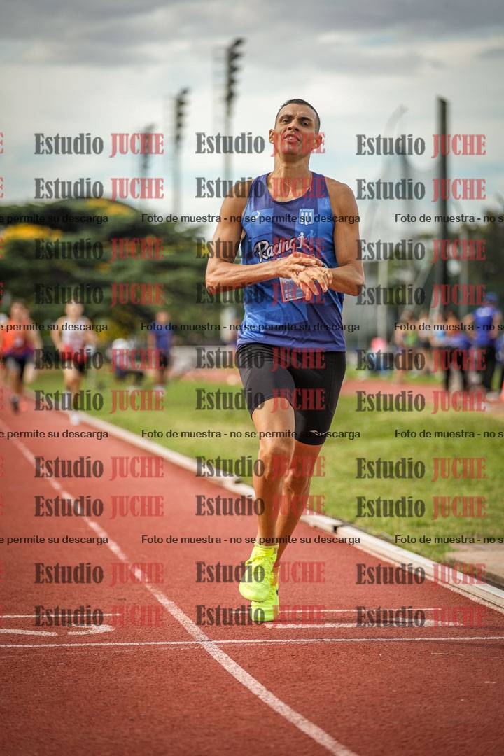 Fotos de los 800 m llanos de varones
