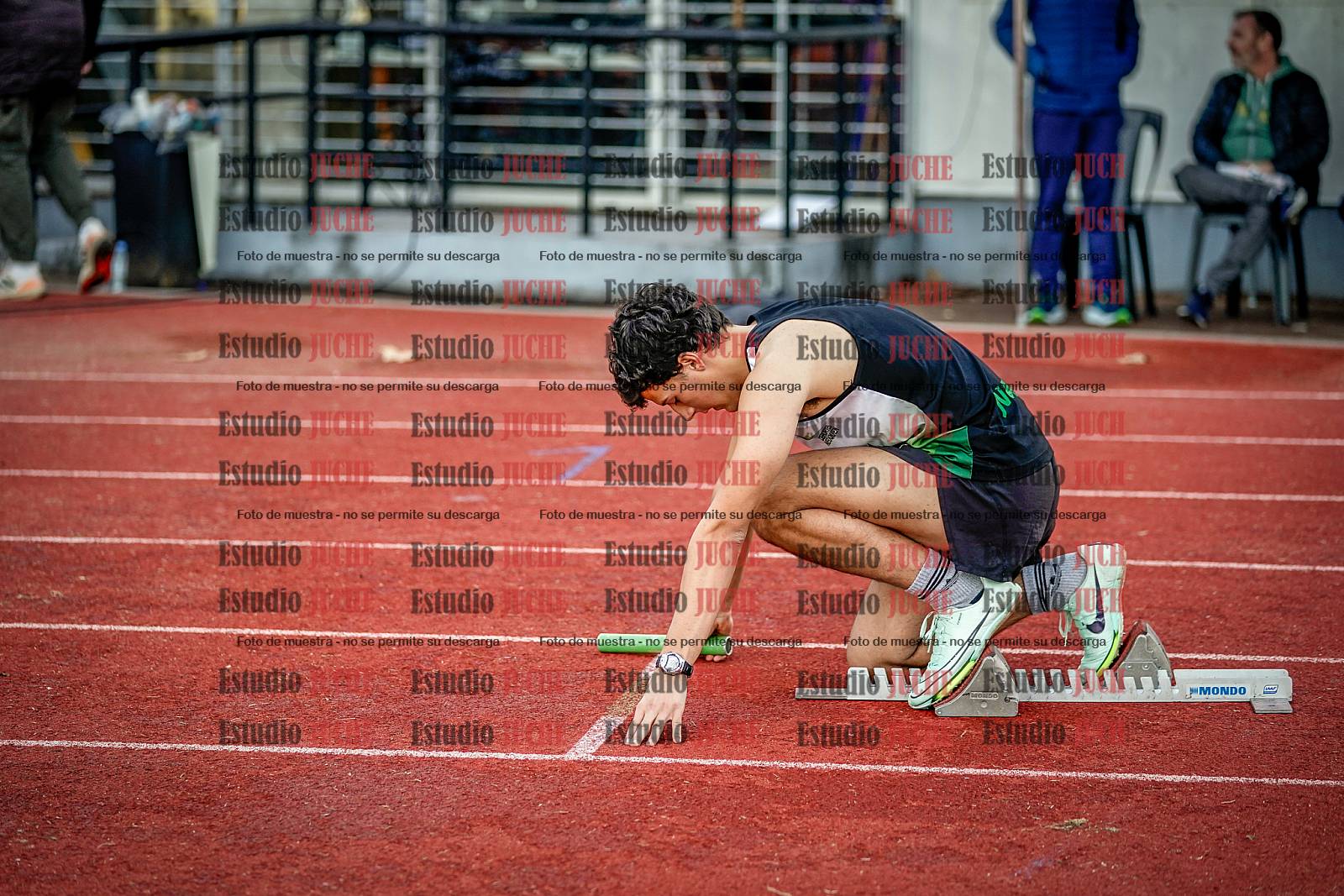 Fotos de las postas 4x400 m de varones