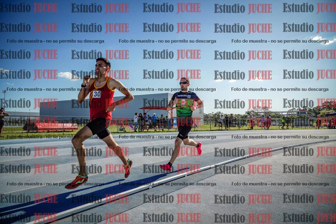 Fotos de los 1500 m llanos de varones