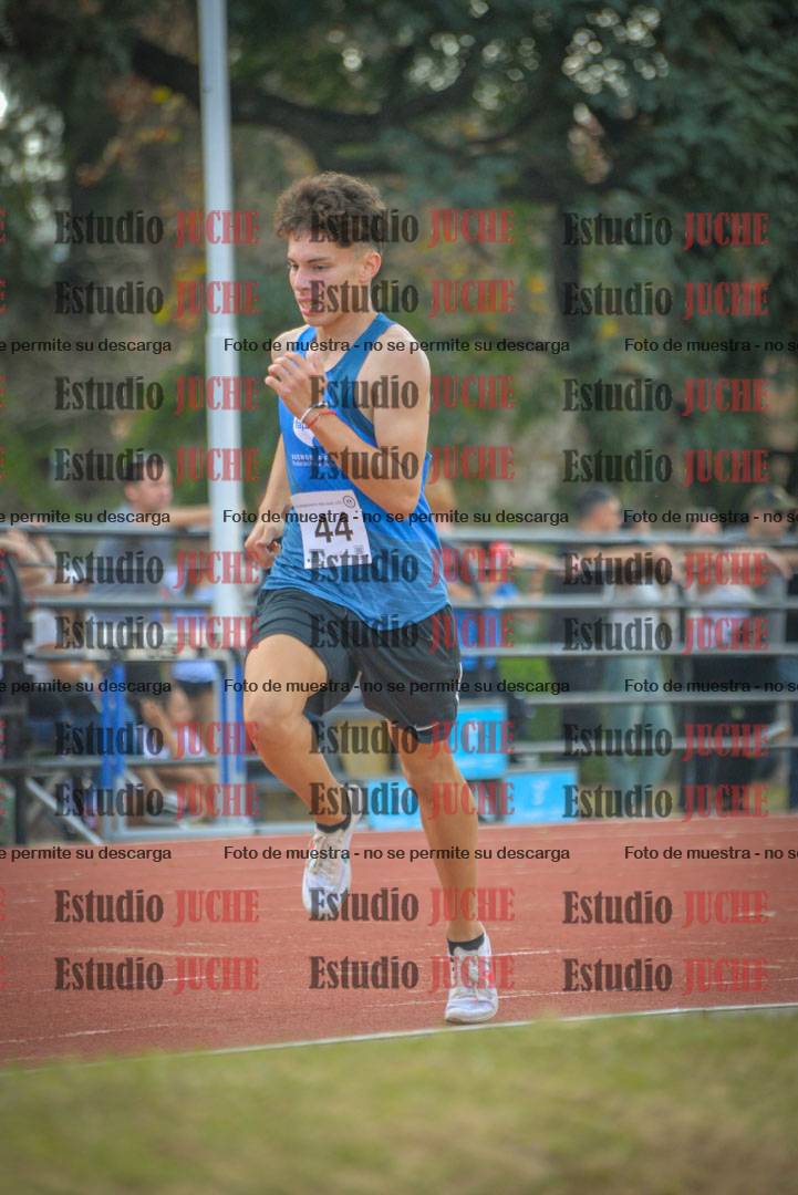 Fotos de los 1500 m llanos de varones - decatlón 10