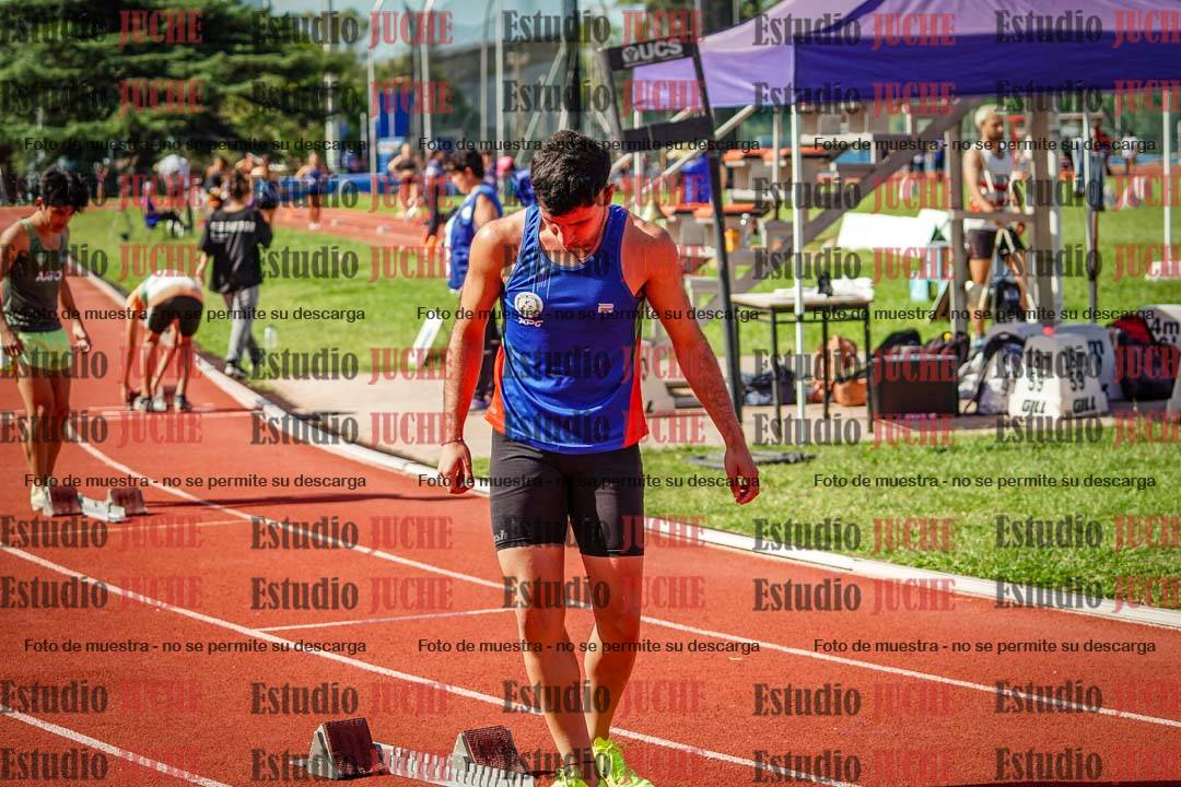 Fotos de los 400 m llanos de varones