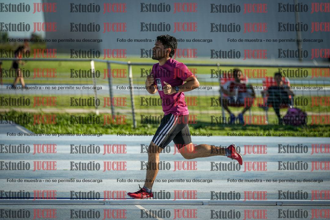 Fotos de los 3000 m llanos de varones