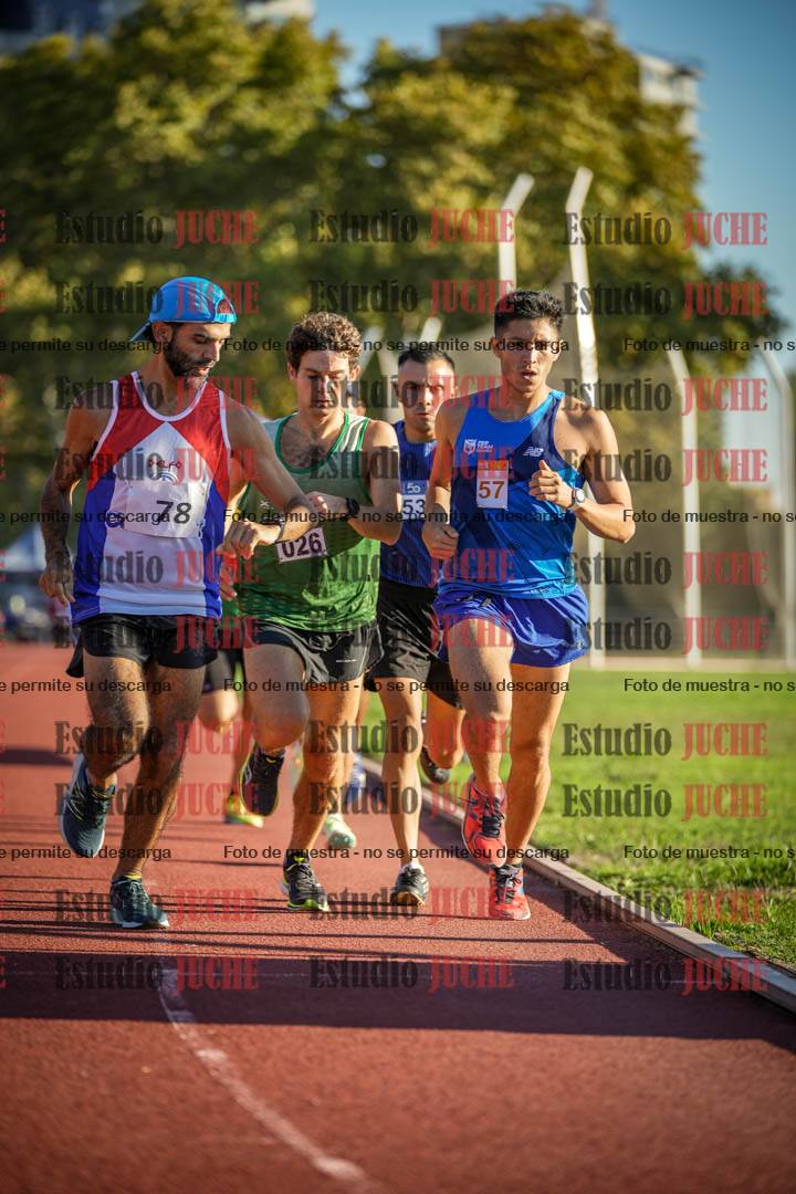 Fotos de los 3000 m llanos de varones
