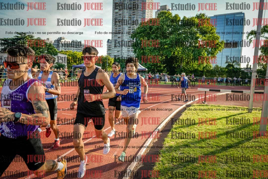 Fotos de los 1500 m llanos de varones