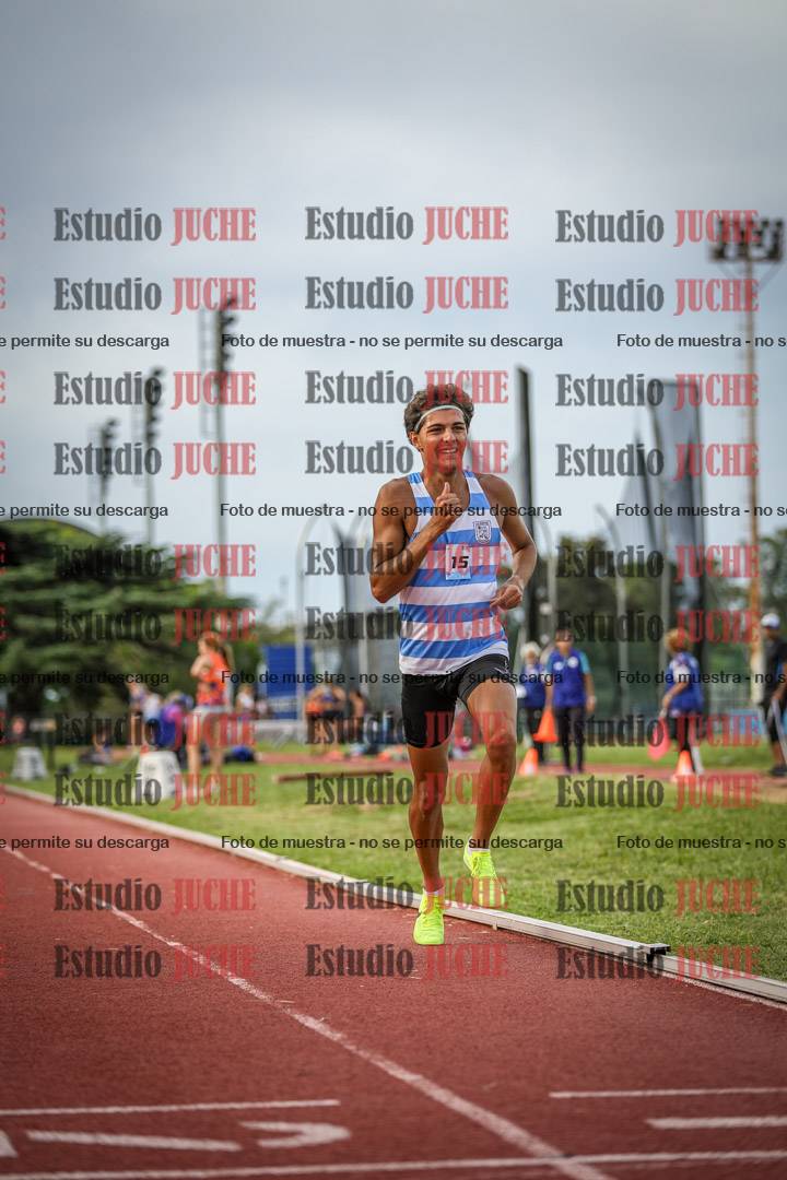 Fotos de los 3000 m llanos de varones
