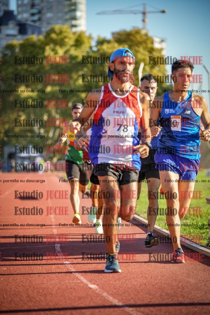Fotos de los 3000 m llanos de varones