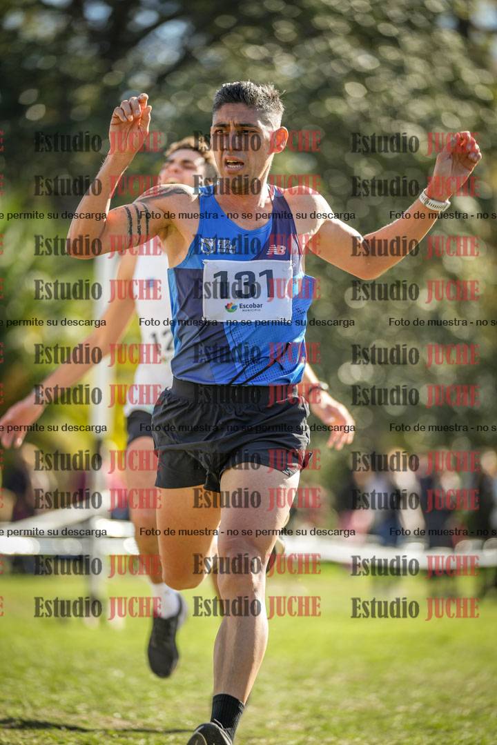Fotos de la llegada del cross de 8000 m