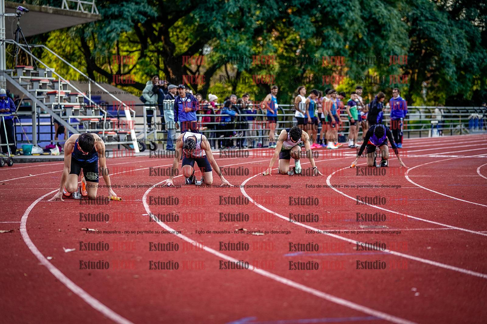 Fotos de las postas 4x400 m de varones