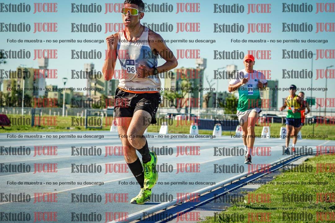Fotos de los 3000 m llanos de varones