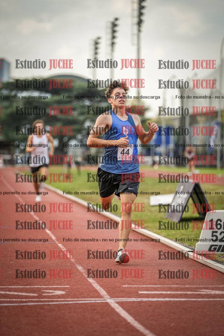 Fotos de los 1500 m llanos de varones - decatlón 10