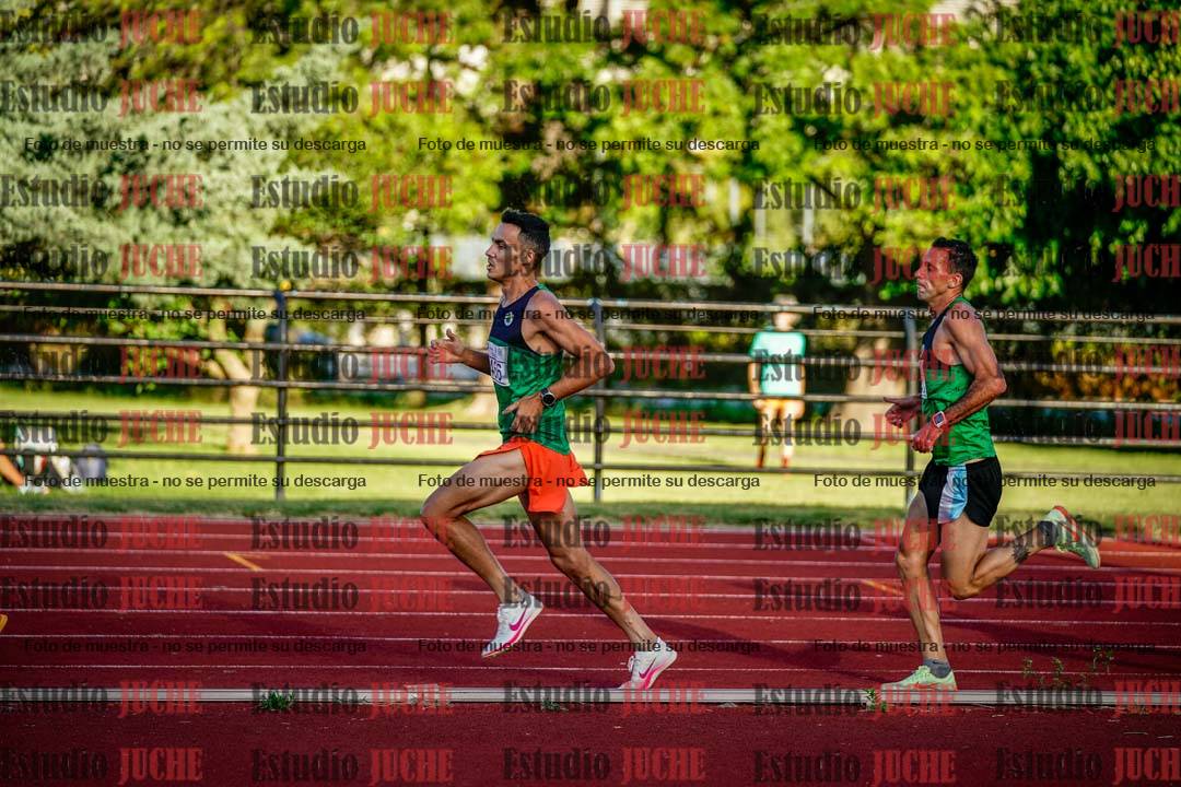 Fotos de los 3000 m llanos de varones