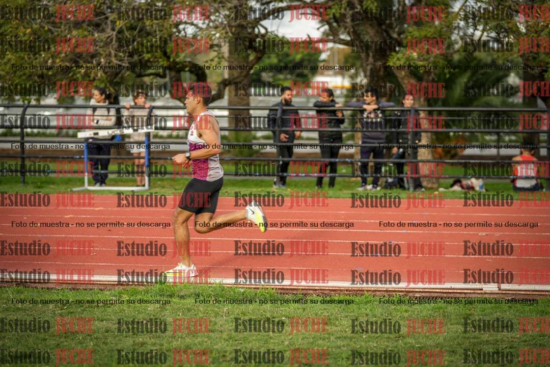 Fotos de los 3000 m llanos de varones