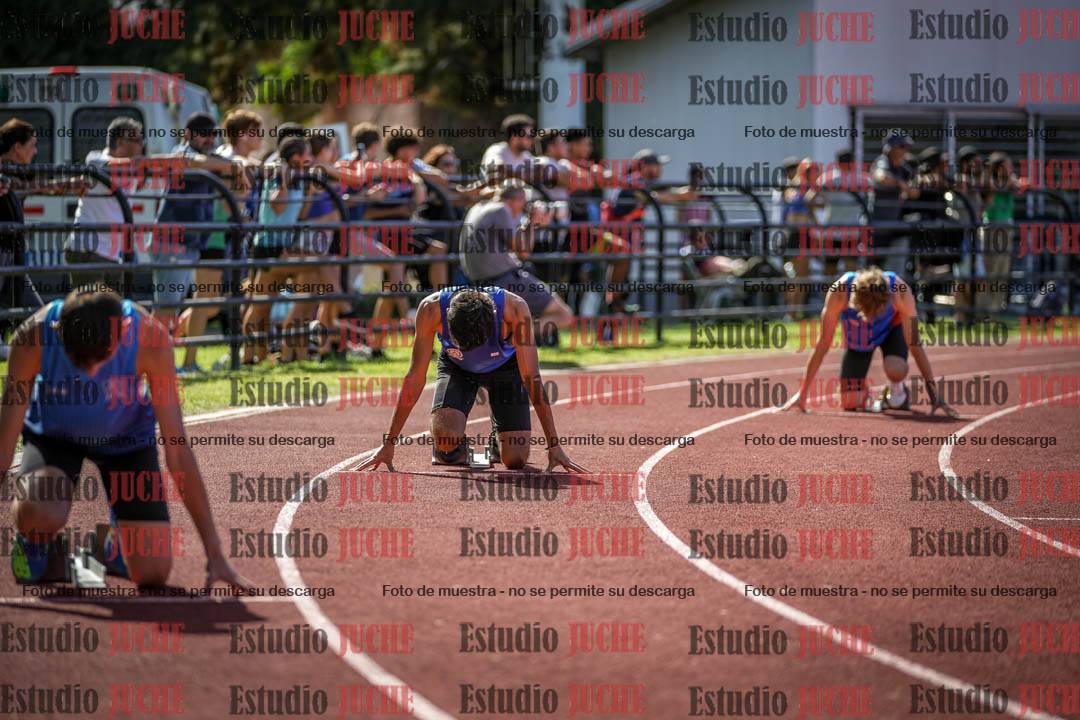 Fotos de los 400 m llanos de varones
