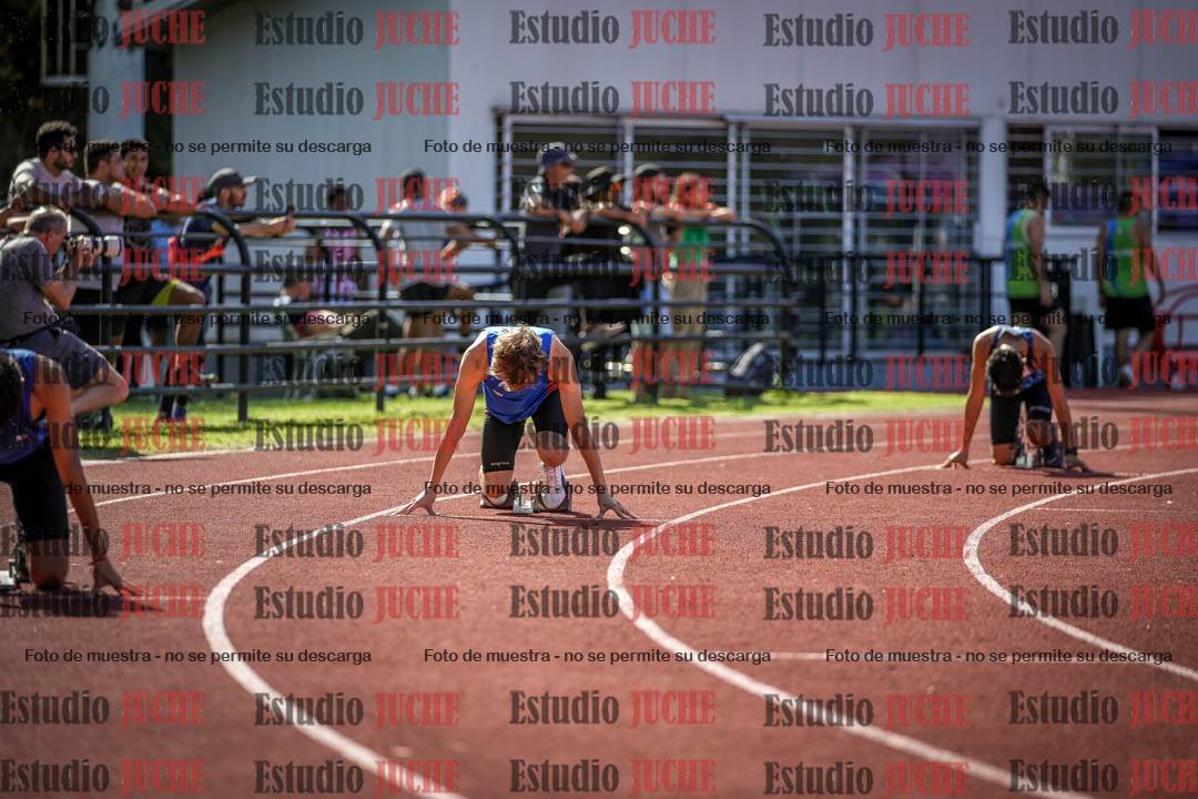 Fotos de los 400 m llanos de varones