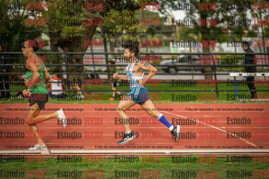 Fotos de los 3000 m llanos de varones
