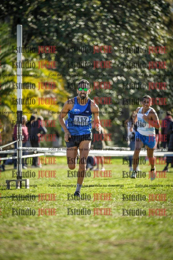 Fotos de la llegada del cross de 8000 m