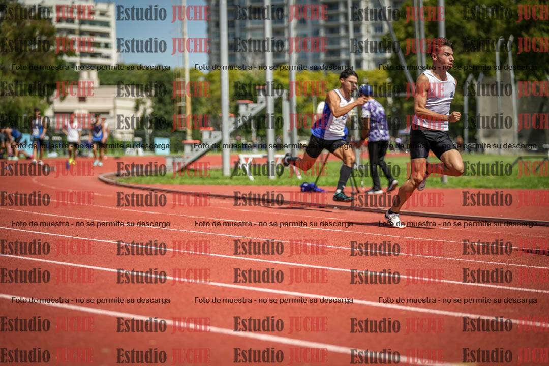 Fotos de los 200 m llanos de varones