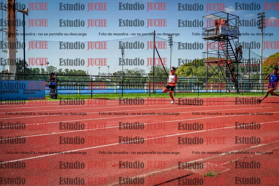 Fotos de los 200 m llanos de varones