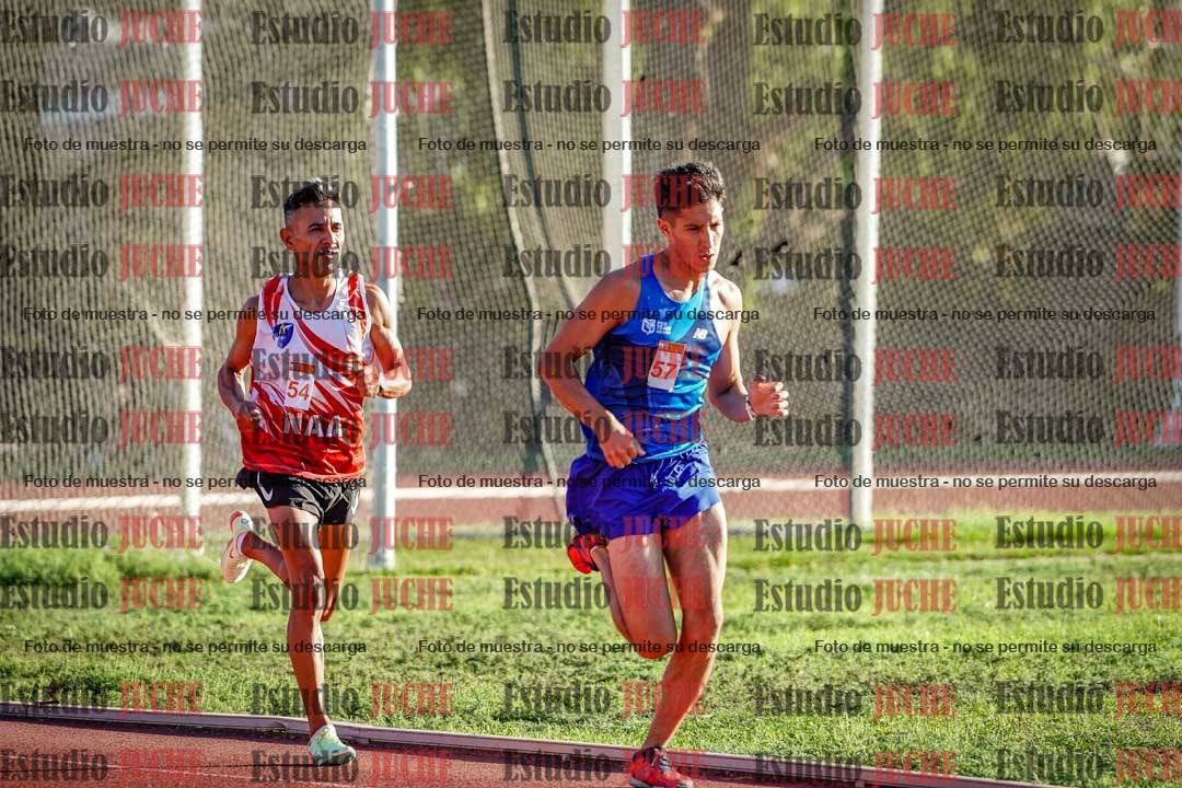 Fotos de los 3000 m llanos de varones