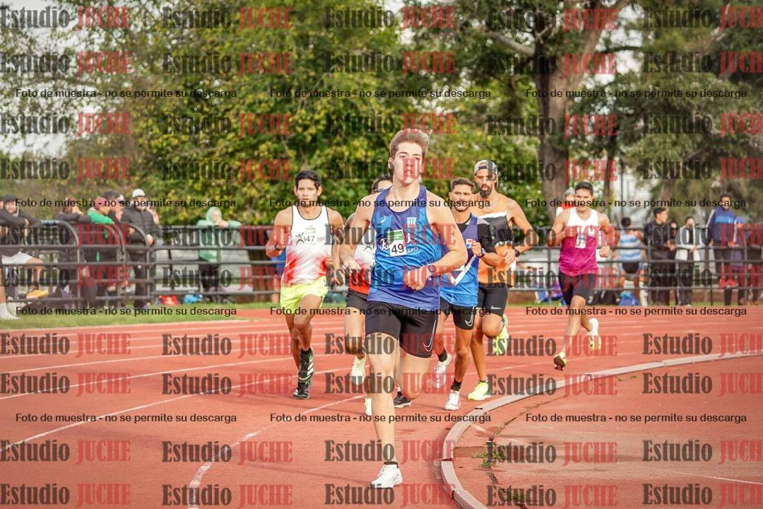 Fotos de los 3000 m llanos de varones