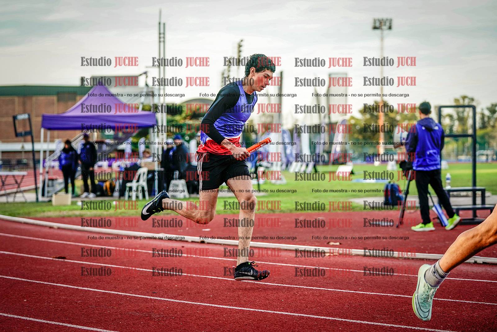 Fotos de las postas 4x400 m de varones