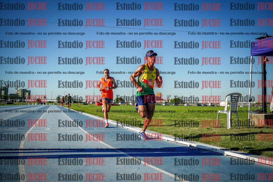 Fotos de los 3000 m llanos de varones