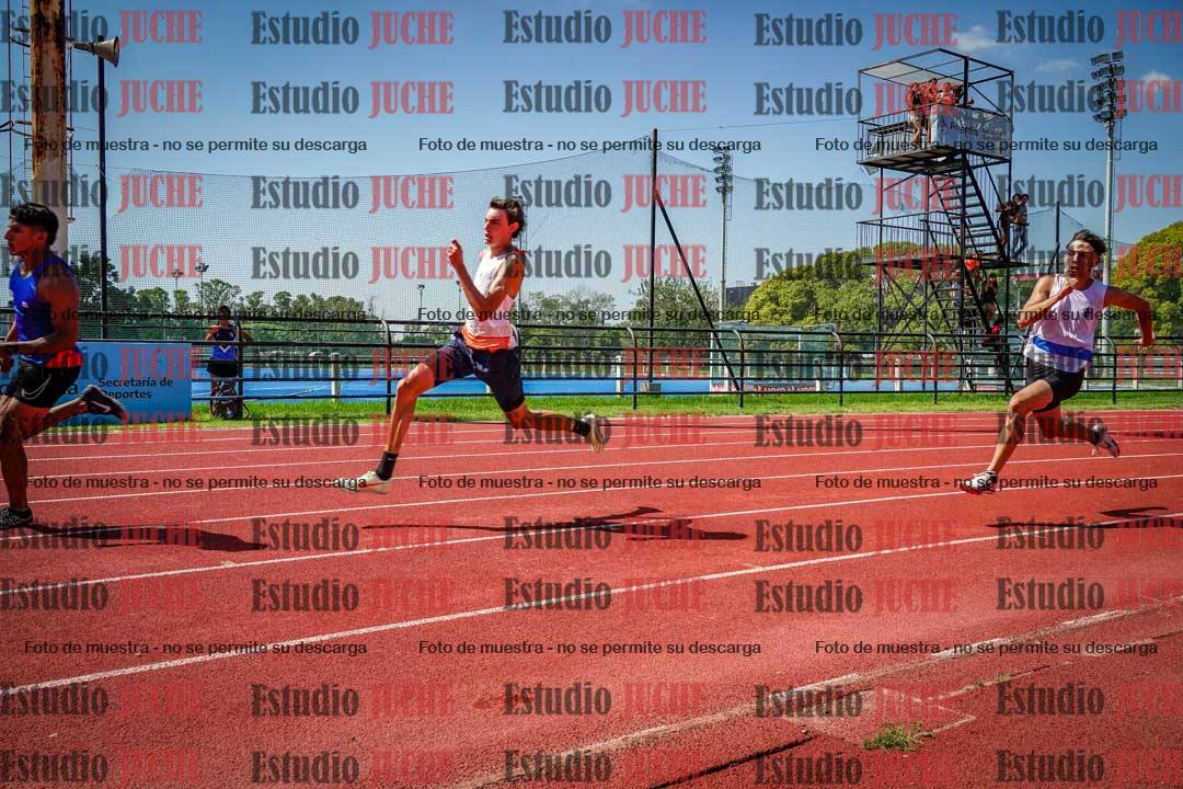 Fotos de los 200 m llanos de varones