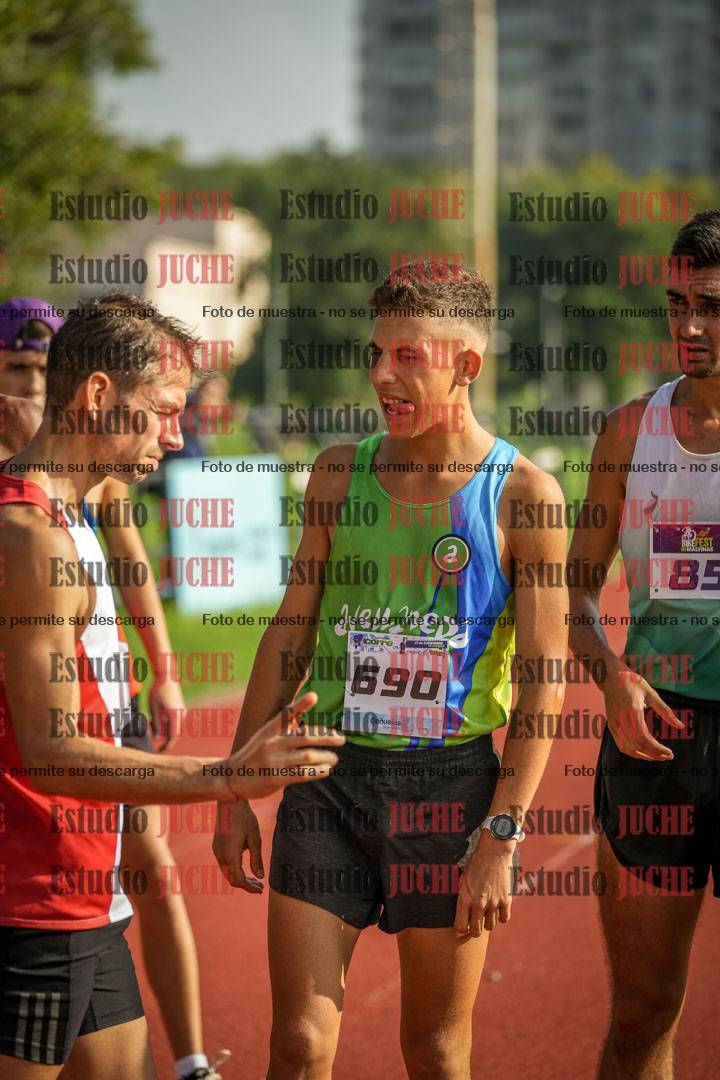 Fotos de los 3000 m llanos de varones