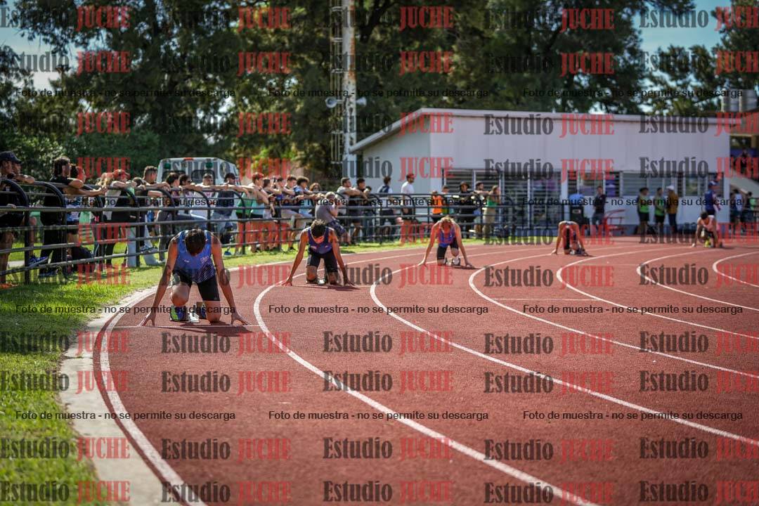 Fotos de los 400 m llanos de varones