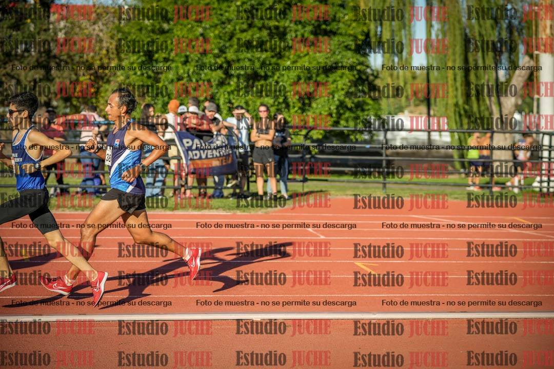 Fotos de los 3000 m llanos de varones