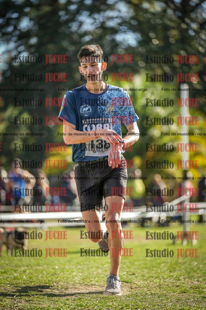 Fotos de la llegada del cross de 8000 m